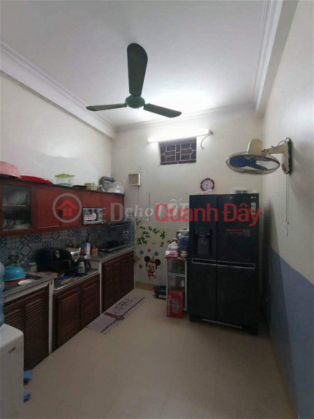 Property Search Vietnam | OneDay | Residential, Sales Listings Kim Giang's house 40mX4T, Cars are parked day and night, price 3.95 billion VND