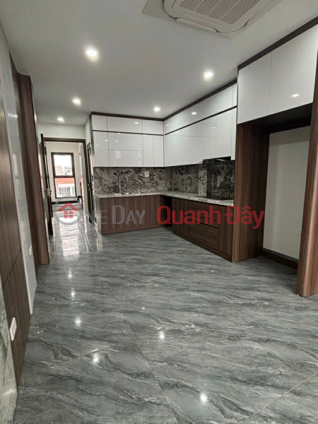 House for sale in Ngoc Thuy, 6 floors with elevator, parking available, open front and back. Vietnam, Sales đ 13.8 Billion