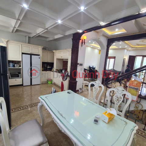 House for sale on Tue Tinh street, 140m2, 10 floors, 2 basements, 7.2m frontage, 159 billion, wide sidewalk, top business _0