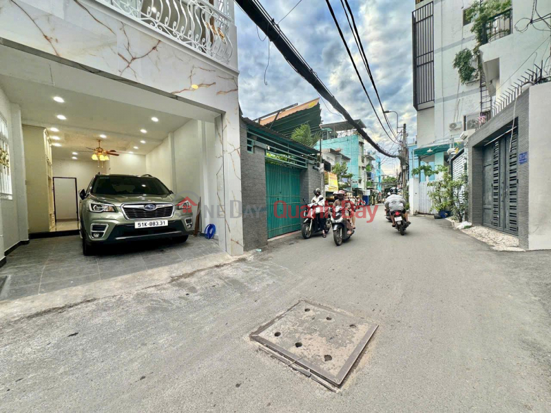 OWNER Needs to Quickly Sell a Beautiful Street-Facing House in Binh Thanh District, Ho Chi Minh City Sales Listings