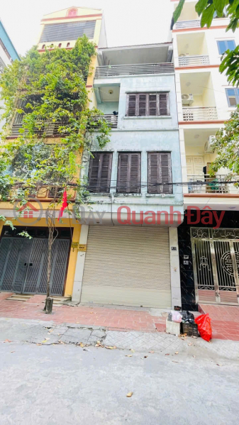 House for sale in An Hoa, Ha Dong, near Mo Lao Lake, near the Security Academy. Ready to move in. Sales Listings