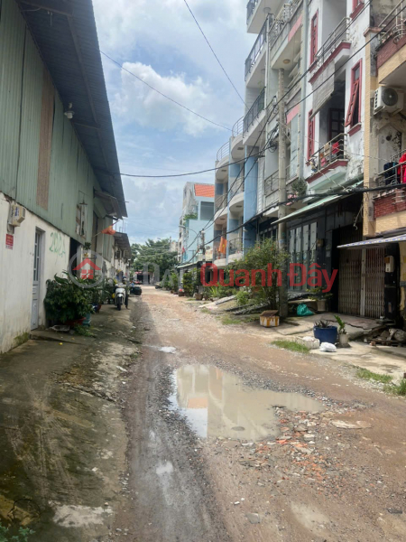 HOT HOT - OWNER NEEDS TO QUICKLY SELL A BEAUTIFUL HOUSE At 212\\/31 An Duong Vuong Street, Ward 16, District 8, HCMC Sales Listings