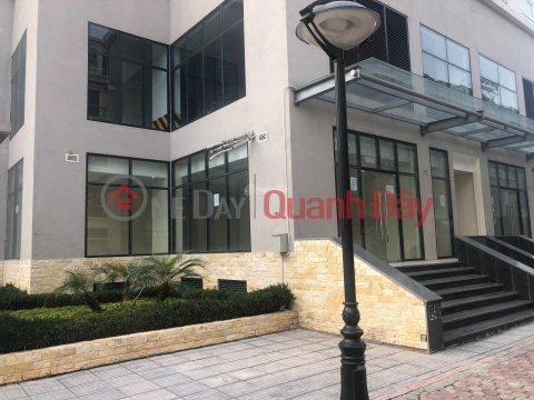 Chính chủ bán shophouse chân đế, căn 103 tòa M5 Mipec Kiến Hưng _0