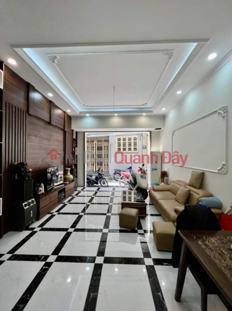 Vu Ngoc Phan Dong Da Street 55m2 4 floors 4.5m frontage shallow alley near a beautiful house right at 7 billion call 0817606560 _0