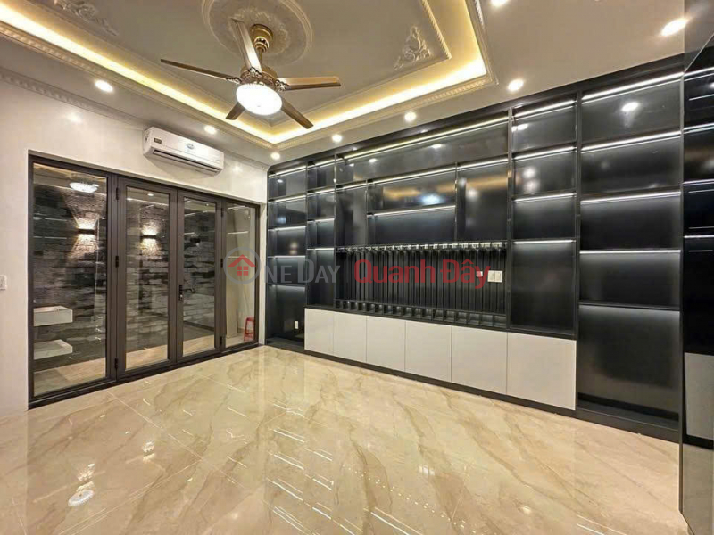 Property Search Vietnam | OneDay | Residential, Sales Listings | House for sale on Hoang Ngoc Phach street - 92m², 5 floors, elevator, Price 11.95 billion VND