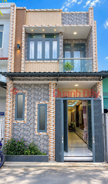 Bán nhà trệt lầu mới, trục chính hẻm 112 Hoàng Quốc Việt Việt Nam, Bán | đ 2,35 tỷ