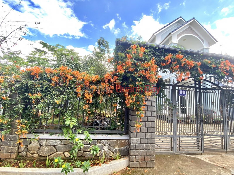 BEAUTIFUL HOUSE - GOOD PRICE - OWNER For Sale House on National Highway 20 7 minutes from Lien Khuong Airport Vietnam, Sales đ 9 Billion