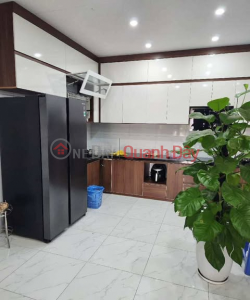 đ 23,5 tỷ | PHÂN LÔ, VỈA HÈ 2 BÊN, 2 THOÁNG VĨNH VIỄN TRƯỚC SAU - ĐƯỜNG CÓ LÀN CHO DỪNG ĐỖ Ô TÔ - KINH DOANH ĐỈNH -