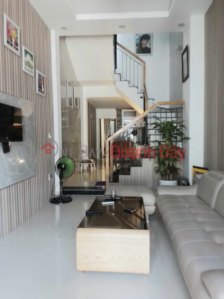 Beautiful 3-storey house in Cu Chinh Lan, Thanh Khe, only 2 billion x Sales Listings