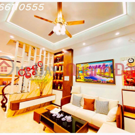 Selling subdivided house, wide alley, 45m2, 6 bedrooms, with garage! _0