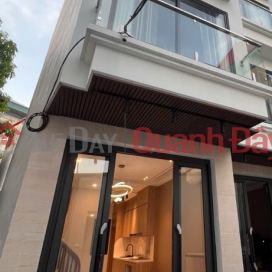 House for sale in lane 71 Viet Hung, 31m x 5 floors, corner lot, brand new as pictured, car parking at gate. Contact 0936123469 _0