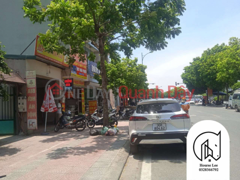 House on Thach Ban street, center, near bustling market, 200m frontage: 8m, only 22 billion _0