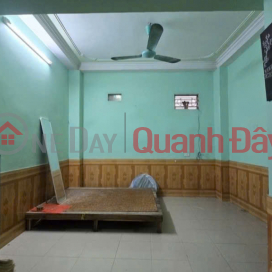 Private house for rent in Cau Dien, 25m² x 3 floors, 3 rooms, living room - kitchen, 2 bathrooms<br \/> 7.5 million _0