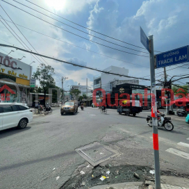 Frontage of Nguyen Ly street, center of Tan Phu district, area 3x7m, built with 3 business floors, peak price is only 2.3 billion TL. _0