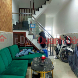 BY OWNER SENDING HOUSE FOR SALE 1 ground floor 1 floor, Hoang Viet street _0