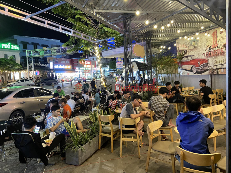 The owner needs to transfer quickly Coffee shop in front of Tran Hoang Na - Can Tho Sales Listings