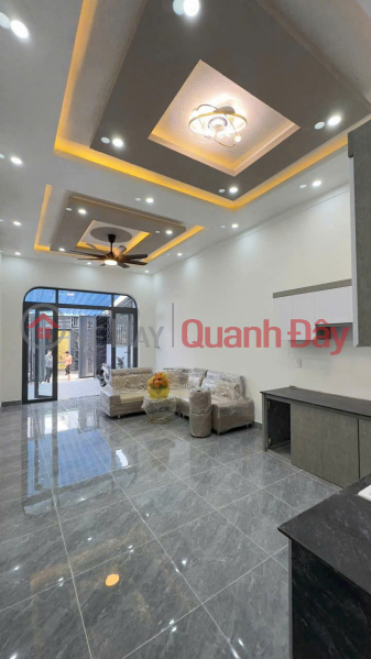 HOT! Nhà SR, sân oto, 3pn, đẹp lung linh gần chợ Thanh Hoá, chỉ 2 tỷ150 Việt Nam Bán đ 2,15 tỷ