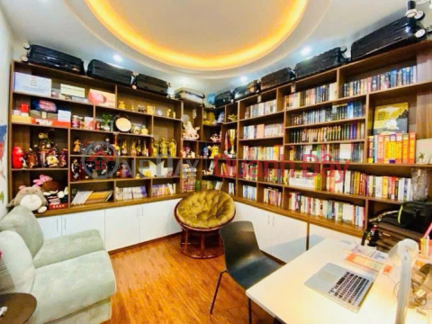 Doi Can area, DT 41m x 5 floors, 13.9 billion VND, alleyway accessible, tricycles can pass, near main street, beautiful house. _0