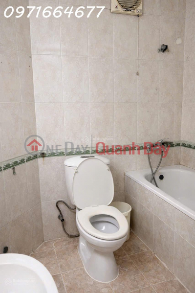 đ 10 tỷ, Chủ nhà cần bán gấp, không qua môi giới, tòa nhà 17T5, DT 151m2, 3 ngủ 3 vệ sinh