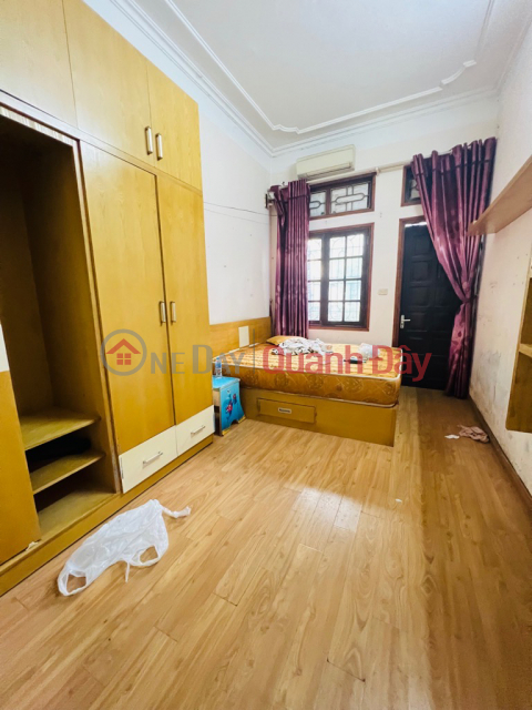 House for sale on Lac Long Quan, small Car alley, 100m main road, near West Lake, 35m2, 3 floors, 7.6 billion _0