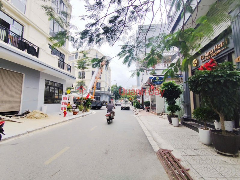 Land plot on Phung Phap street - 78m - Van Cao second line Sales Listings