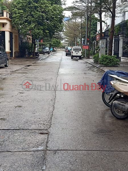 VIP 8-FLOOR HOUSE, ELEVATOR ON STREET FRONT OF HOANG MAI DISTRICT, CARS AVOID PARKING, BUSINESS OF ALL KINDS. Sales Listings