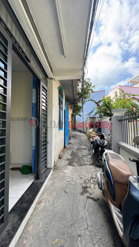 3-story house with a rooftop terrace for sale in the heart of Nha Trang city, Phan Dinh Giot street, price 1.65 billion VND. _0
