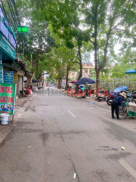 MAI DỊCH CẦU GIẤY- MẶT TRƯỚC MẶT PHỐ - MẶT SAU MẶT NGÕ - VỈA HÈ ĐÁ BÓNG - KINH DOANH ĐỈNH CAO - NHÀ ĐẸP DÂN Niêm yết bán