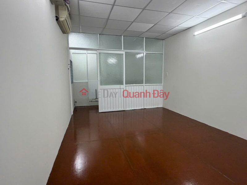 Property Search Vietnam | OneDay | Residential Sales Listings | HOUSE IN A PRIME LOCATION - GOOD PRICE - OWNER NEEDS TO SELL QUICKLY. Located on Pham The Hien Street, Ward 6, District 8.