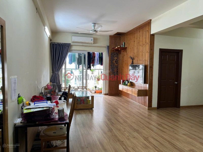 Owner selling apartment at Vietnam News Agency building, 110m2, price 8.3 billion VND (negotiable). Vietnam Sales, đ 8.3 Billion