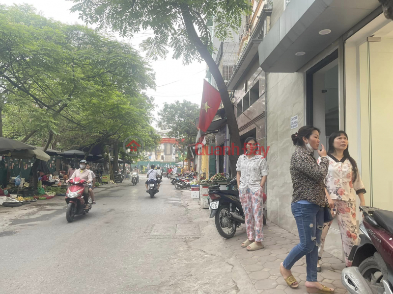 Le Thanh Nghi street for rent. 85m, frontage 5m. Top business for food. 29 million\\/month Vietnam Rental | đ 29 Million/ month