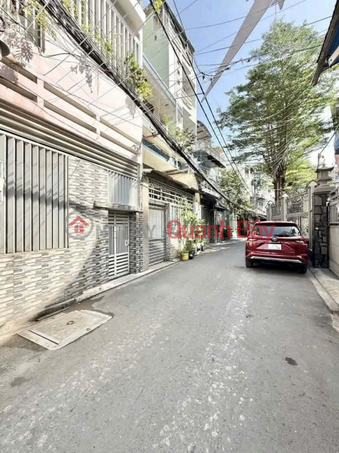 6M ALLEY – 46m2 (4 x 12m) – 3 FLOORS – 4 MASTER BEDROOMS – 10 MINUTES TO TAN SON NHAT AIRPORT - 7.x BILLION VND _0