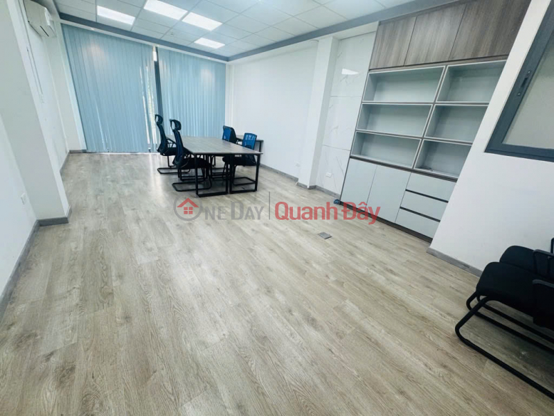 OFFICE BUILDING - DO SON STREET FRONTAGE - A4 SQUARE LAND PLOT - OWNER URGENTLY REDUCING PRICE TO 18.250 BILLION VND Sales Listings