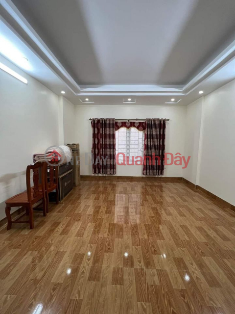 ONLY 4.1 BILLION HAVE 1 35m2 Super Beautiful Apartment in Yen Hoa Street _0
