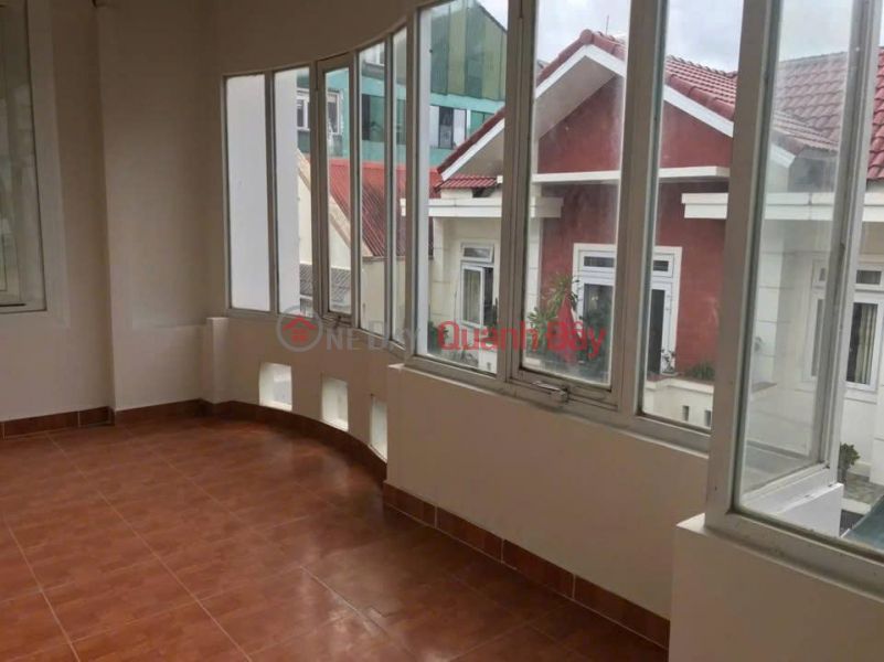 Whole house for rent, 3 floors, 4 bedrooms, near Ngo Quyen market, Ward 6, Da Lat, price 15 million | Vietnam, Rental, đ 15 Million/ month
