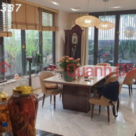 Bán biệt thự 5 tầng Phú Mỹ, Quận 7 gần Belleza, dt 278m2 (12x21m),giá 36 tỷ thương lượng _0