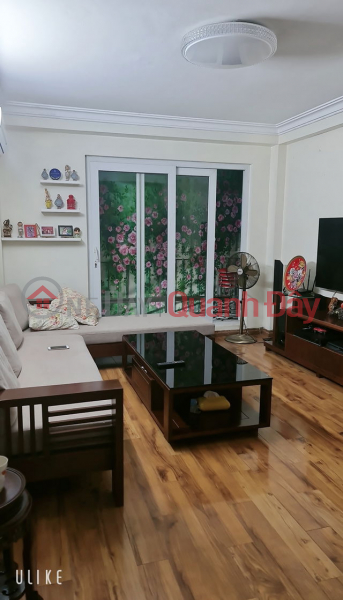 đ 13.8 Billion | HOUSE FOR SALE IN THE ALLEY, CARS CAN PARKING DAY AND NIGHT, Hao Nam Street, 39m2, X 5 floors, 4m frontage, 13.8 billion.