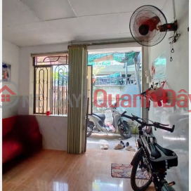 BÁN NHÀ TTTP CẤP 4 CÓ GÁC HẺM 2/4 PHƯỜNG NHA TRANG CHỈ 1TY4 _0
