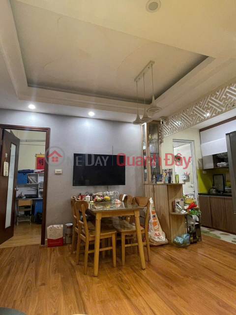 I am the owner and I need to sell my beloved 2-bedroom apartment in CT6 Hong Ha building, Green Urban Area. _0