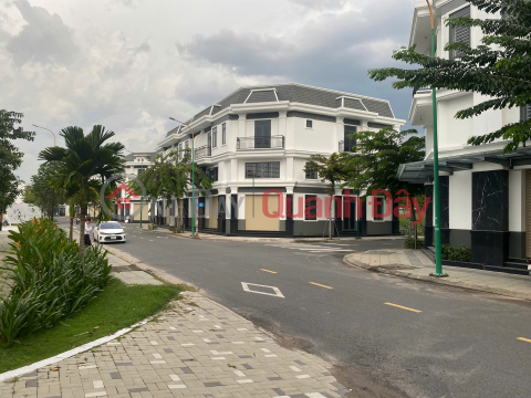 Rare opportunity - own cheap central land _0