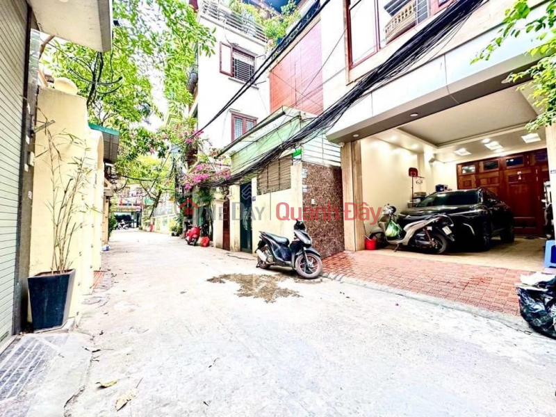 đ 23 Billion Lot division - auto pass - 105m2 x 23 billion - Vinh Phuc street - 6t elevator - residential area - full furniture