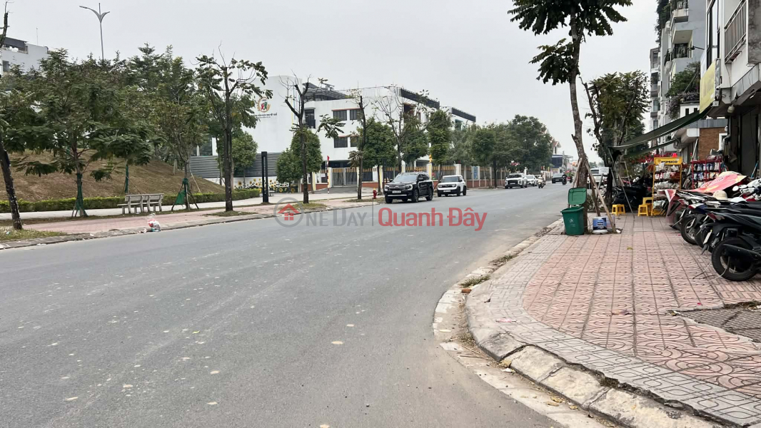 Liền kề Ngọc Thuỵ view vườn hoa, 140m x 7 tầng, MT 8m, vỉa hè rộng, đường trước nhà 10m Niêm yết bán