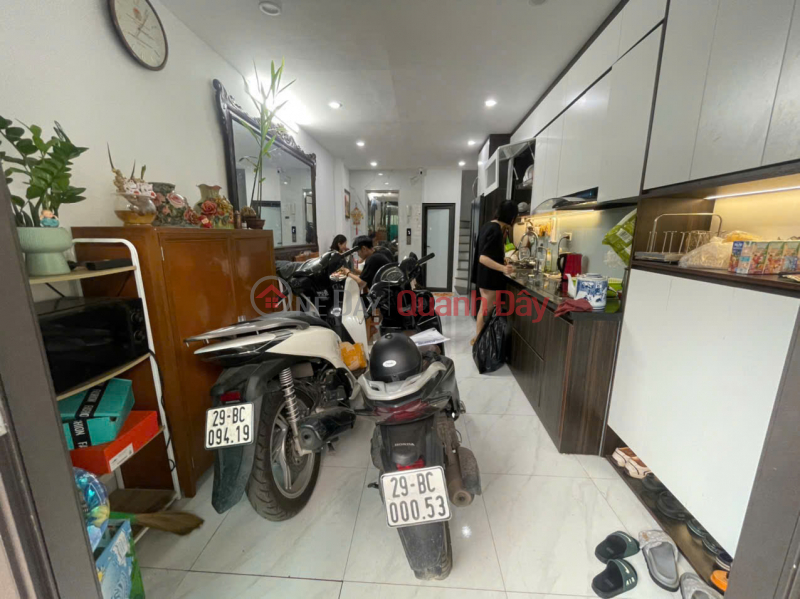 Nhà mới, 6 tầng thang máy, thiết kế hiện đại - View phố, chợ Bưởi cực đẹp - Lạc Long Quân, Cầu Giấy Việt Nam Bán | đ 14,6 tỷ
