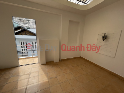 HOUSE FOR SALE IN DANG VAN NGU STREET - PHU NHUAN - 4.2 x 9.1 - 10.8 BILLION negotiable _0