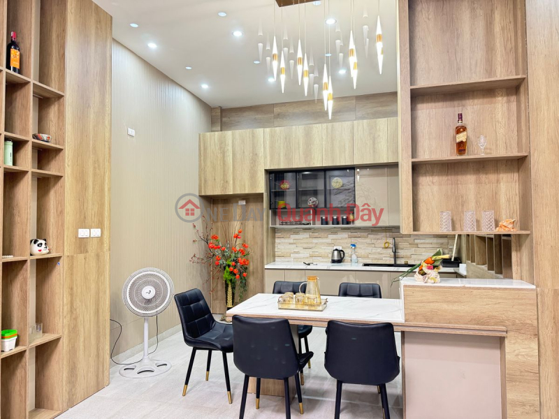 NHÀ MỚI 6 TẦNG Ô TÔ ĐỖ CỬA FULL NỘI THẤT Nguyễn Văn Cừ 51m X 11.9 tỷ Long Biên Hà Nội. | Việt Nam Bán | đ 11,9 tỷ