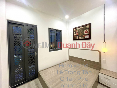 BEAUTIFUL TAN PHU HOUSE - CAR ALley turns around on all four sides - 2 bedrooms - 2 floors - FREE FULL MODERN HIGH QUALITY FURNITURE - _0