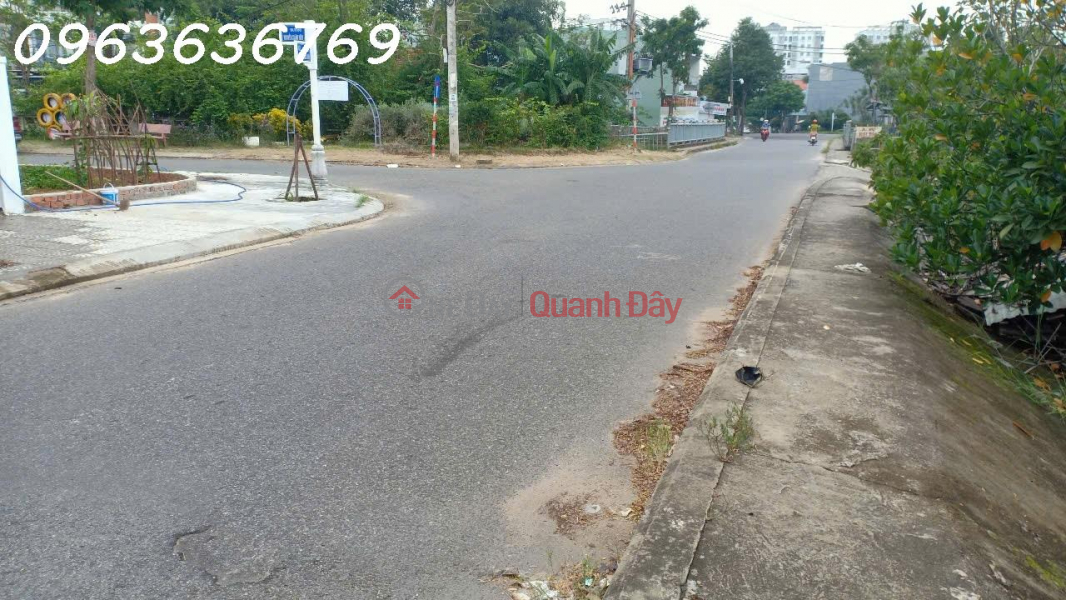 đ 3.5 Billion Land for sale with house on Nguyen Xuan Huu street, Hoa Tho Dong ward