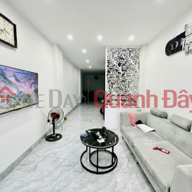 Beautiful house in Doi Can alley near the street, 38m² x 5 floors, wide frontage, more than 11 billion _0