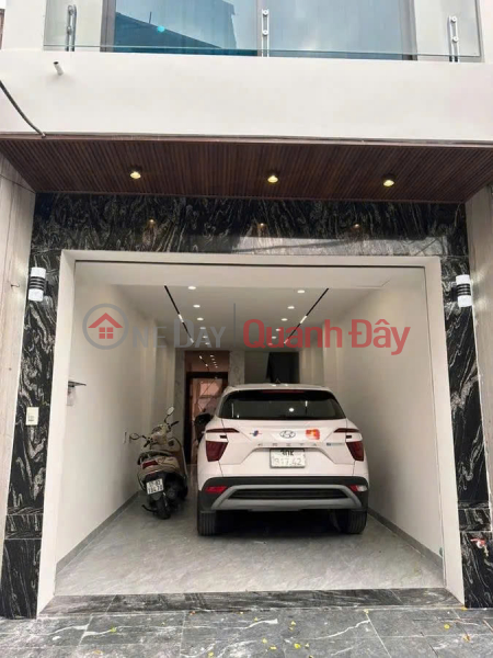 HOUSE FOR SALE ON A CAR-ACCESSIBLE ALLEY - SUITABLE FOR BUSINESS - Xuan Do - Long Bien District - 48m2 x 6 Floors - 10.8 Billion VND. Sales Listings