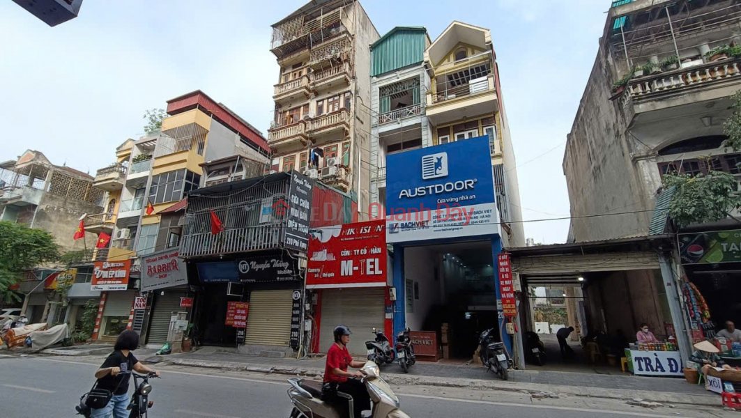 BÁN ĐẤT TẶNG DẪY NHÀ MẶT TIỀN PHỐ VỌNG, 1100 M2, MẶT TIỀN 30 M, GIÁ 358 TỶ. Việt Nam | Bán | đ 358 tỷ